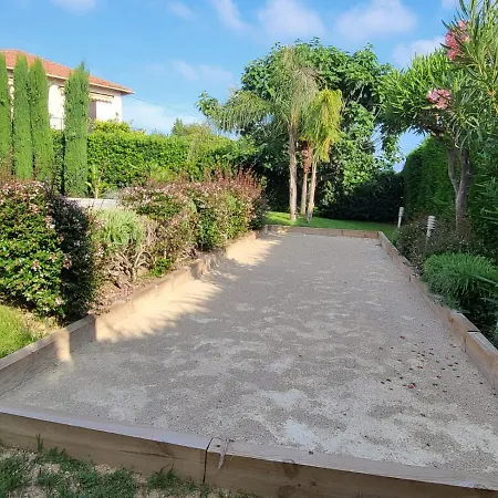 Διαμέρισμα Rez-de-villa 